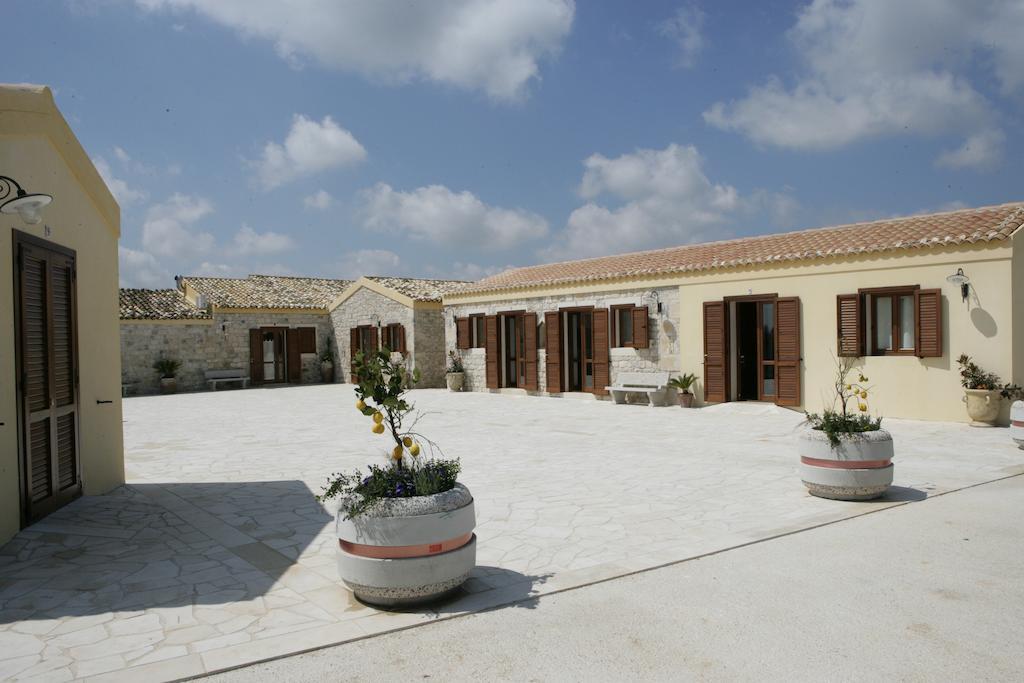 Oasi Di Cava Ispica Villa Pietre Nere San Zagaria Exterior foto